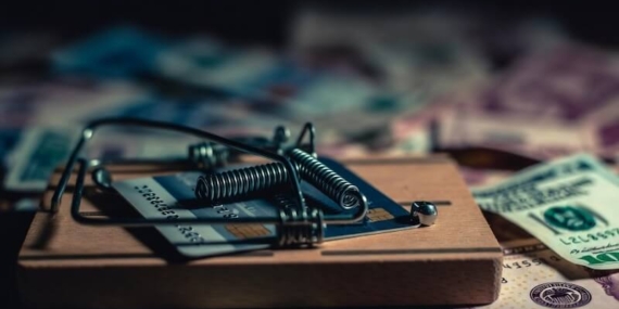 Kredi Kartı Asgari Ödemesi Yaparak Borç Biter mi? (Matematiksel Gerçekler)